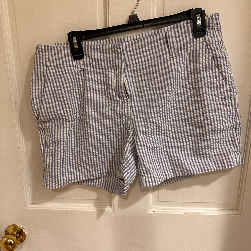 Vineyard Vines Light Blue and White Seersucker Shorts